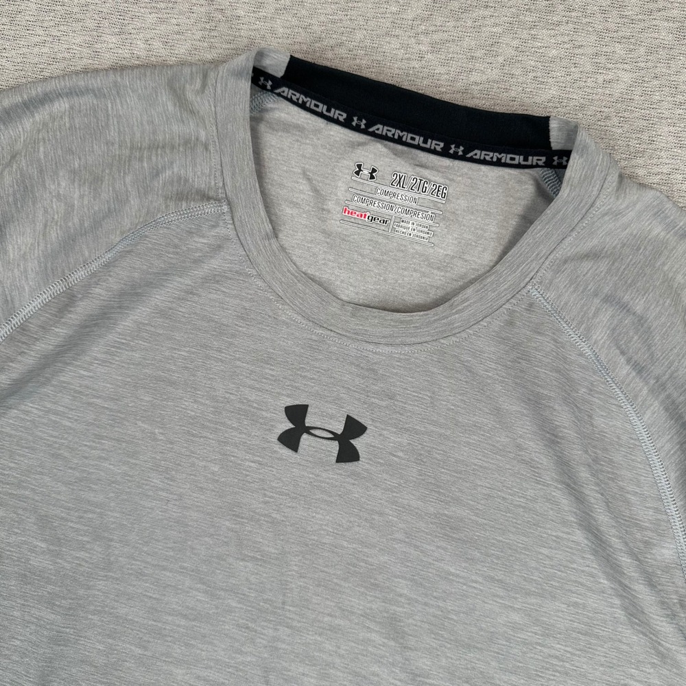 Under Armour Compression Shirt Men 2XL HeatGear Gray Black Short Sleeve Training